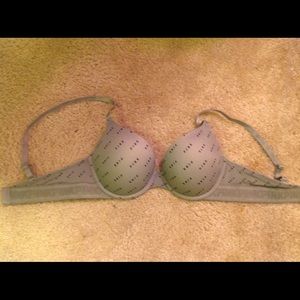 Victoria secrets pink bra